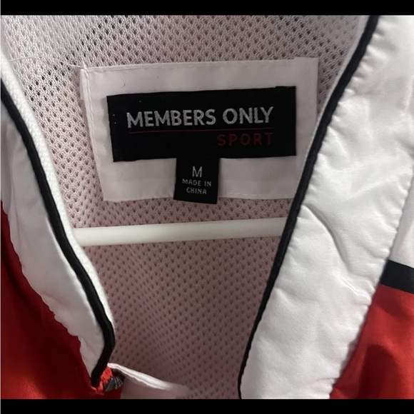 Members Only Sport Men's Red Windbreaker Jacket Size Medium - Picture 3 of 7